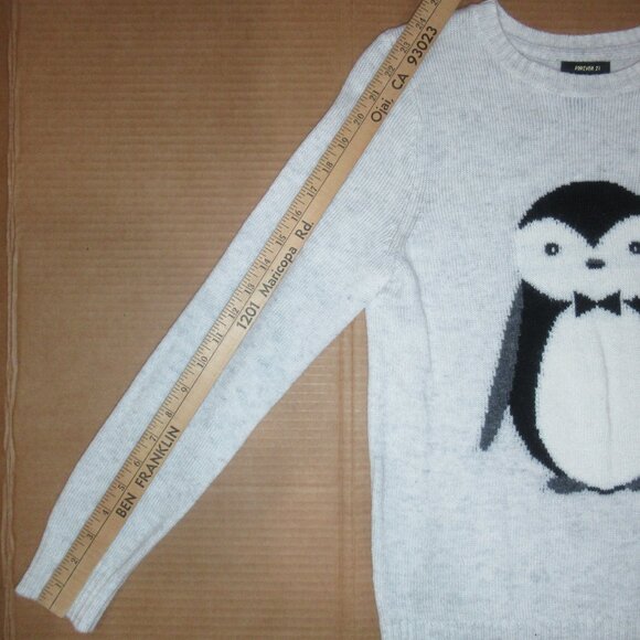 Forever 21 Penguin Sweater | Size Medium - Picture 6 of 9